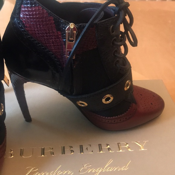 BURBERRY AUTHENTIC, SIZE 35.5 (5.5) high hill 4” - Picture 12 of 13